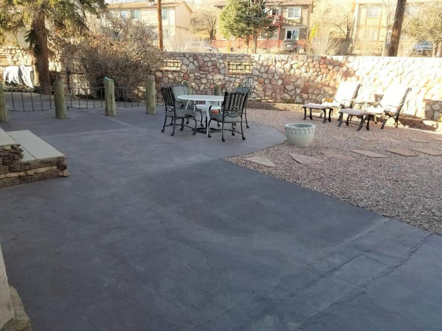Your Home In Colorado Springs Exterior foto